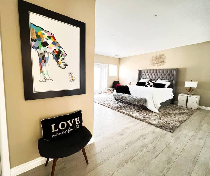 Luxury Oasis In Encino W Pool & Hébergement de vacances *